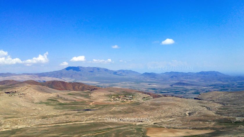 روستای جامیس از بالای کوه قیه